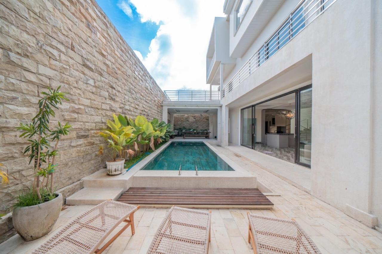 Villa Karen Uluwatu Екстериор снимка