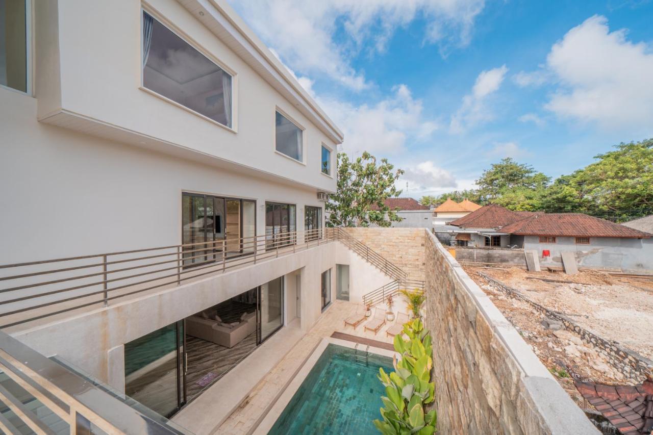 Villa Karen Uluwatu Екстериор снимка