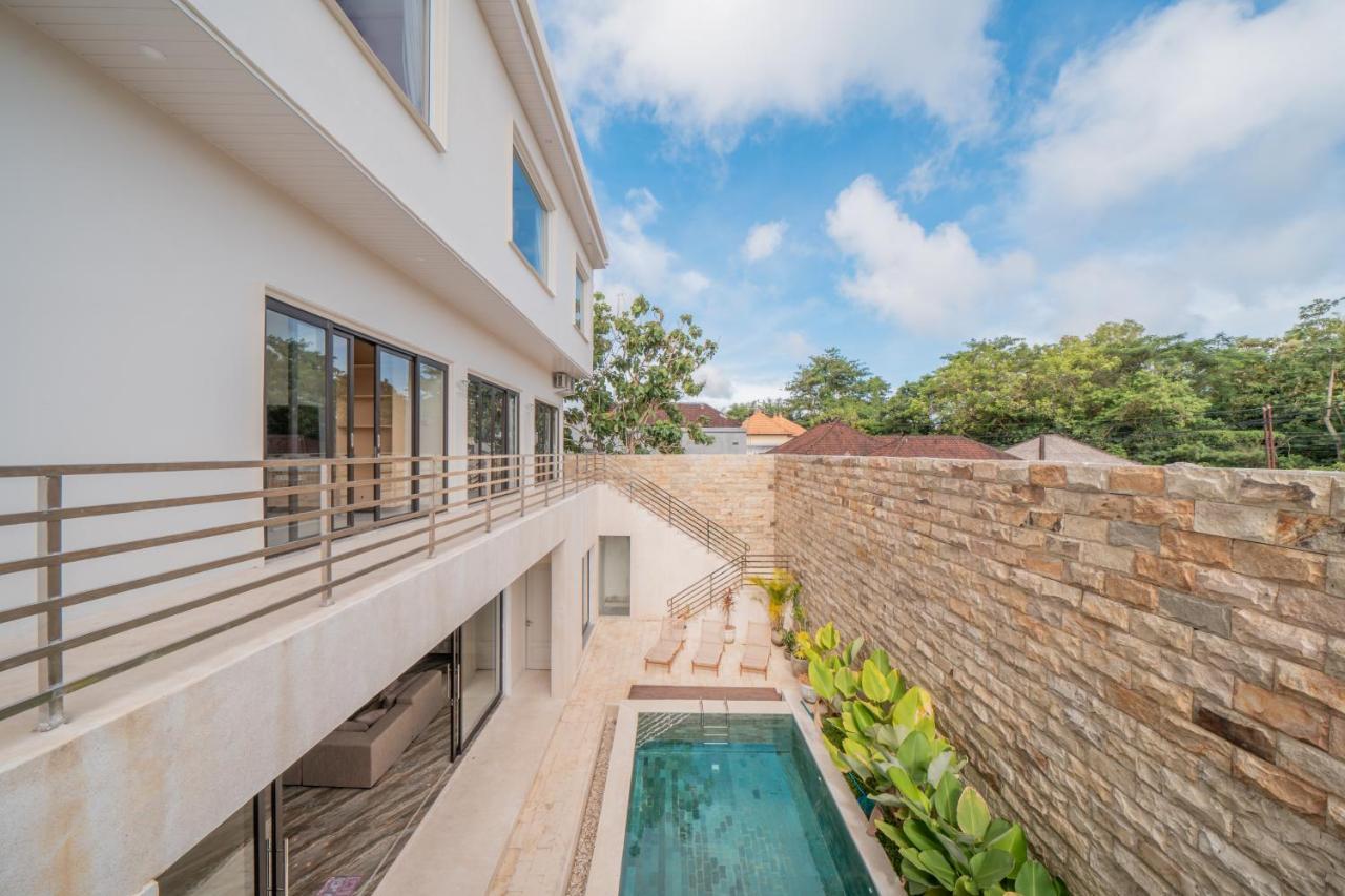 Villa Karen Uluwatu Екстериор снимка